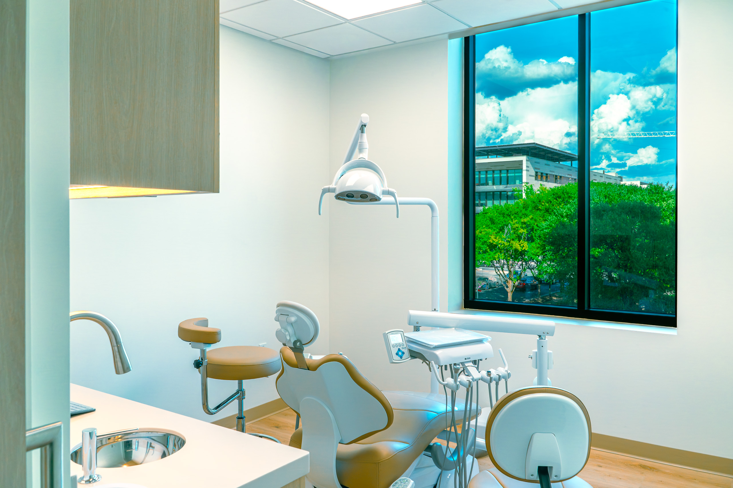 Advanced dental operatory at AIDM